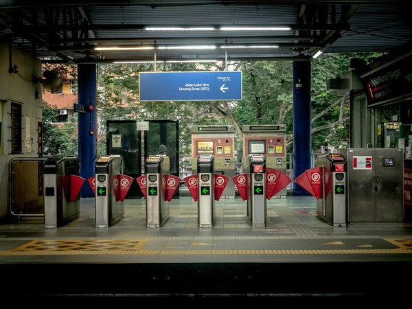 Où pratiquer le snorkeling au milieu des raies manta à Hawaii ?